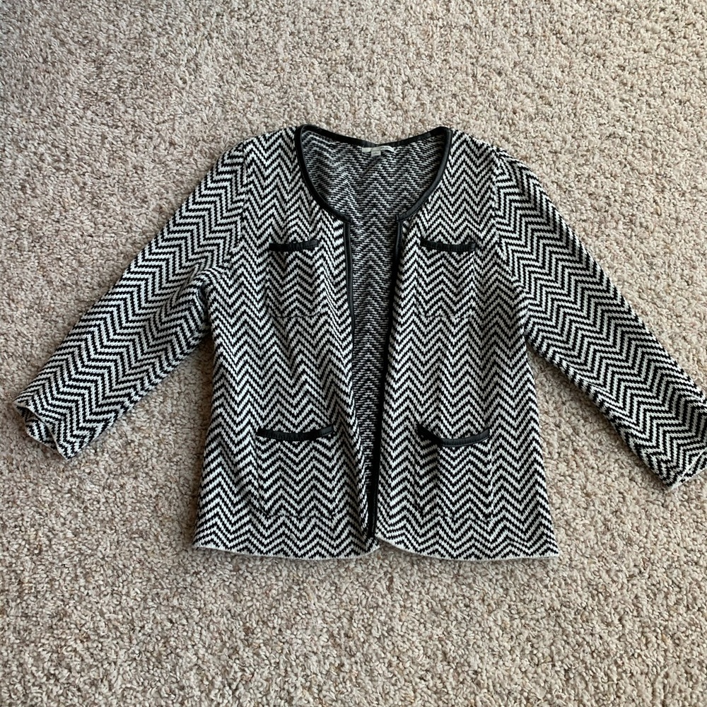 Women’s Herringbone Button-less Cardigan